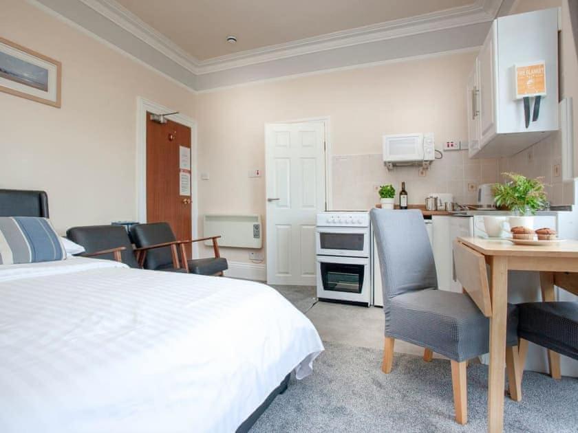 Bedford Holiday Apartments เพนตัน ภายนอก รูปภาพ
